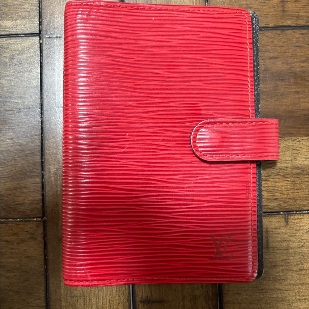 Louis Vuitton Scarlet Textured Card Holder